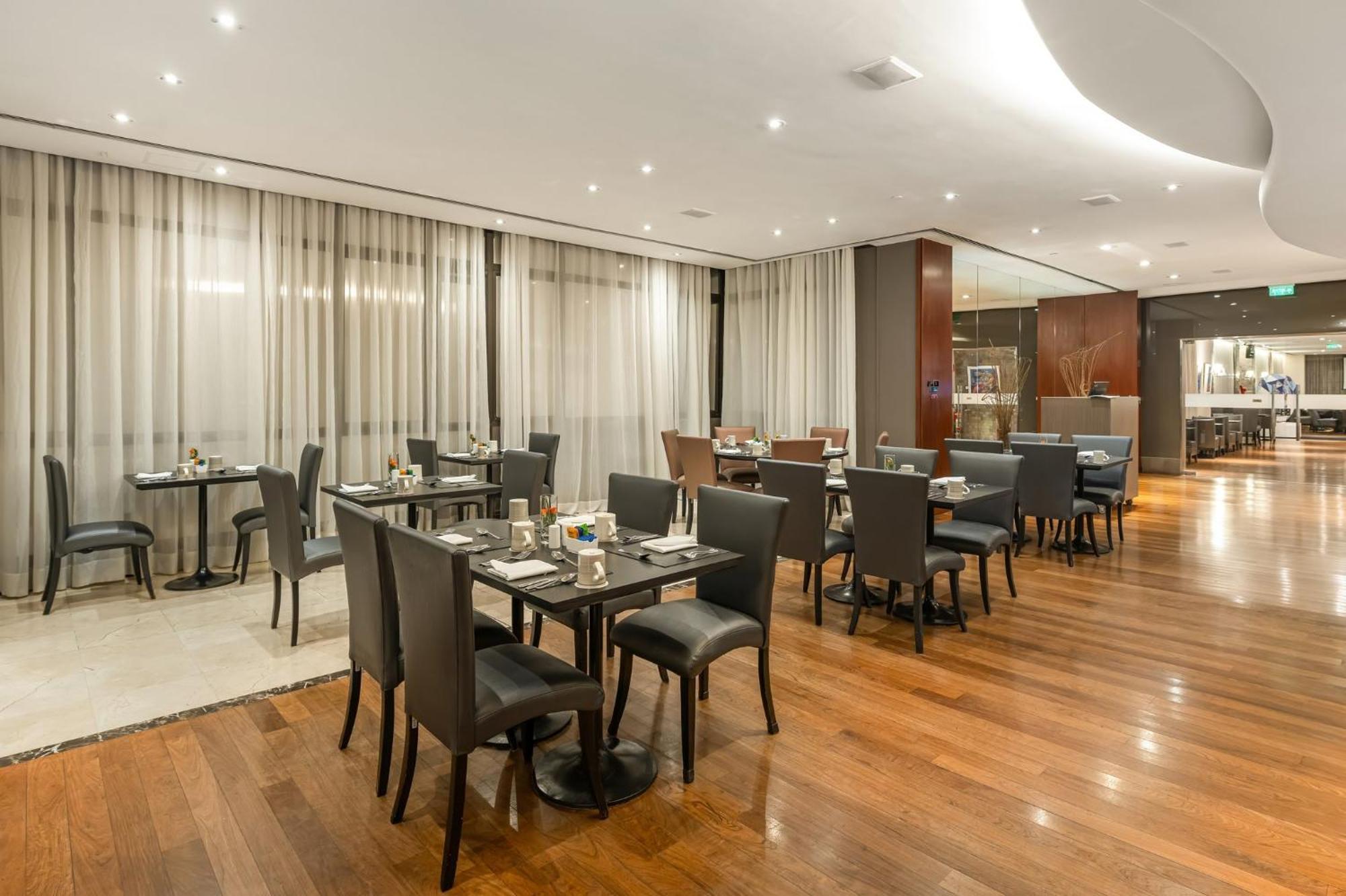 Intercontinental By Ihg Hotel 5*