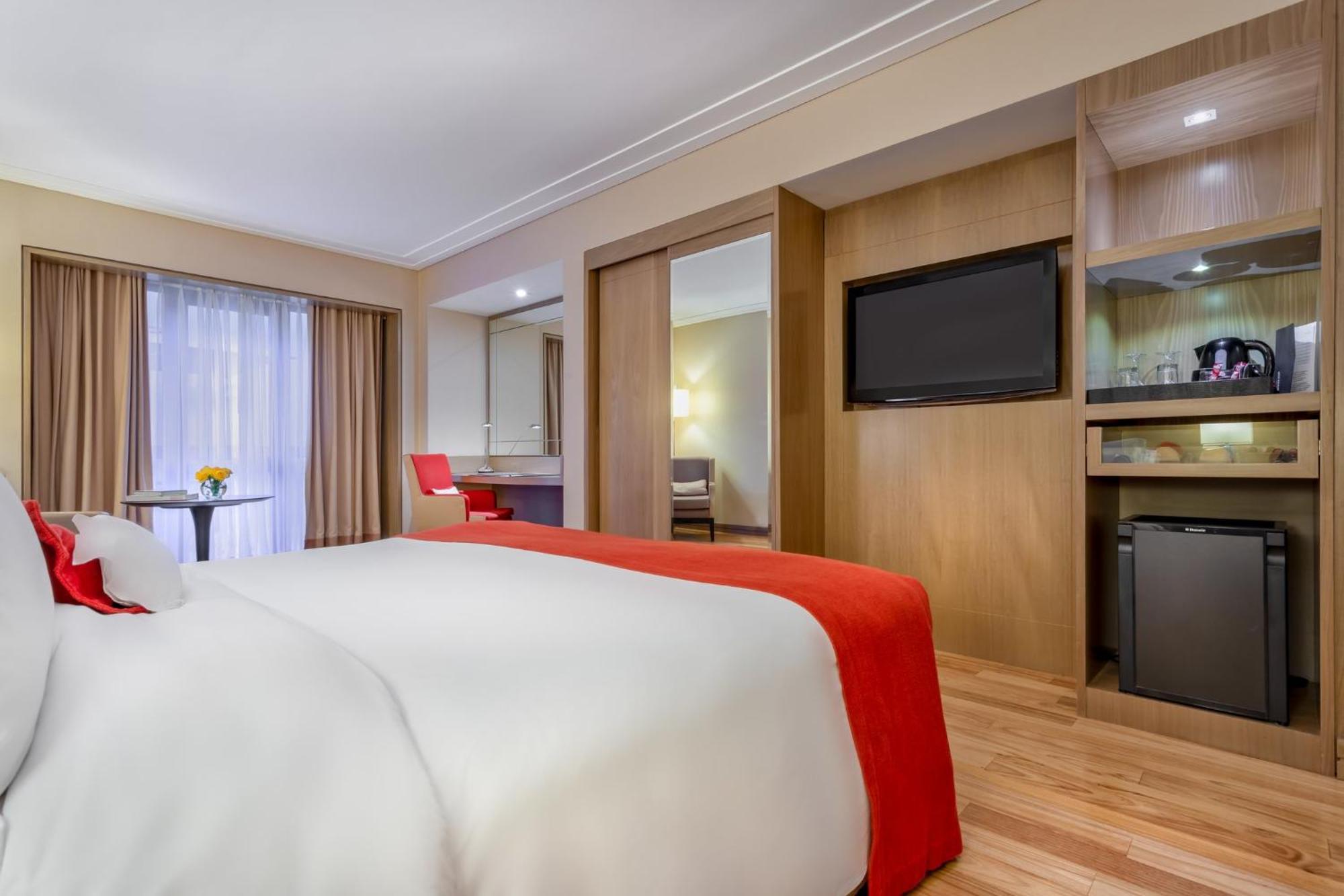 Intercontinental By Ihg Hotel 5*